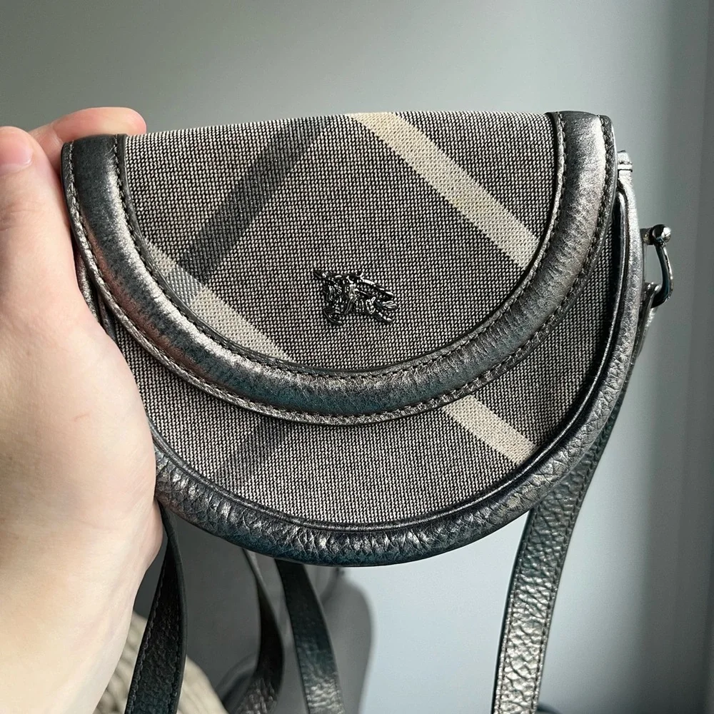 Vintage Burberry Mini Bag - Picture 3 of 3